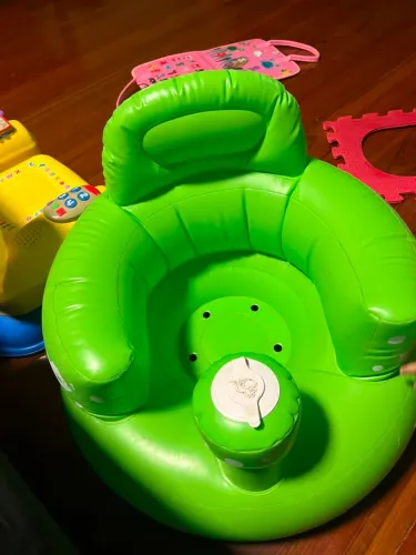 Poltrona inflável para bebê 
