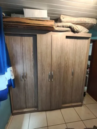 PRoupeiro Novo 6 Portas 1 Mês De Uso