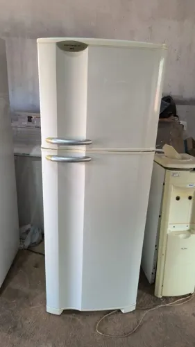 VENDE SE GELADEIRA