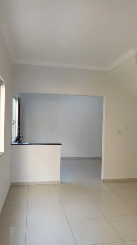 Casa 2 quartos 80m² para alugar em Jardim Aurora - Maringá - PR