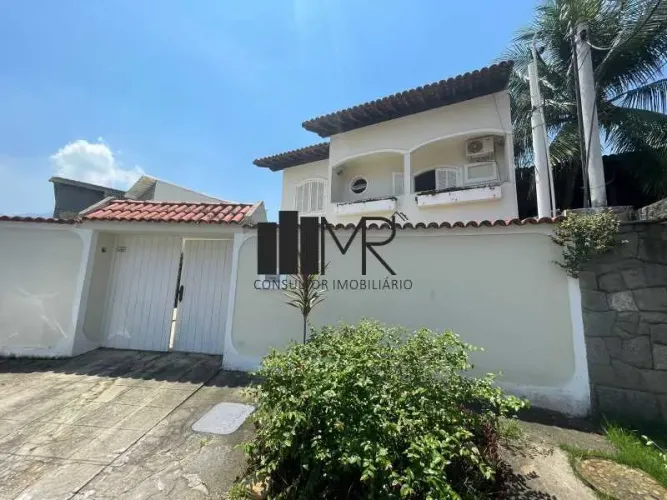 Casa à venda no Condomínio Nova Barra Anil