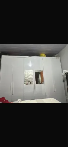 Guarda-roupa + armário de cozinha