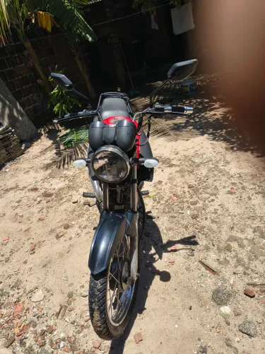 Moto em ótimo estado de conservação, só pegar e andar.