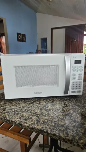 Microondas novinho, preço de usado pra sair logo 