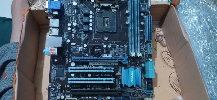 Placa mãe lga 1155 h61 - retirada de componentes
