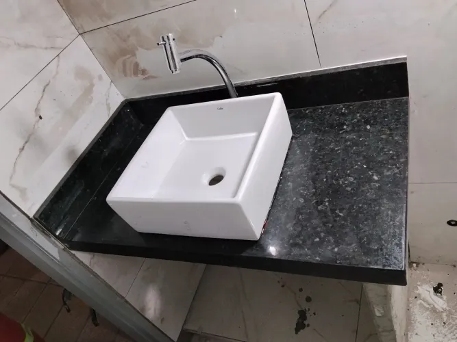 Bancada de banheiro no verde Ubatuba