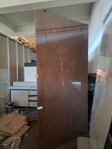 3 peças de porcelanato polido marmorizado 2,40m x 1,20m