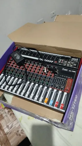 Mesa de som