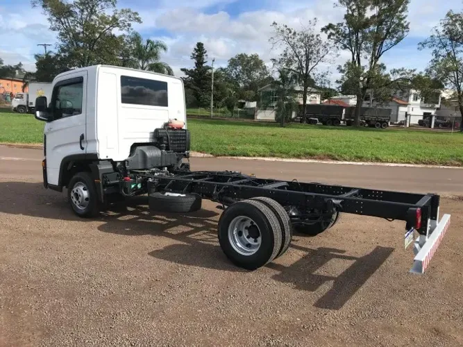 VW 6-160 Com ar condicionado chassi ou furgao
