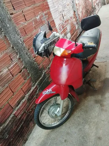 Motinha boa pra andar só pegar e andar tem alguns detalhes pra arrumar