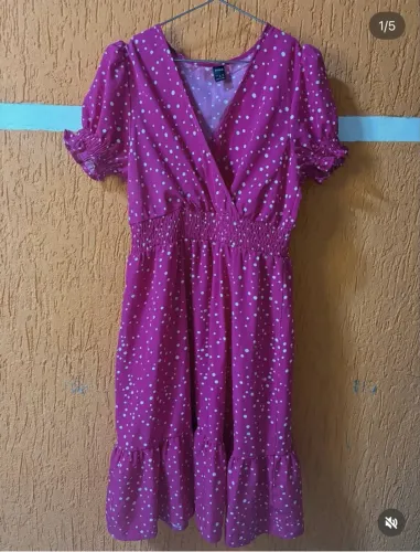 Vestido rosa poá