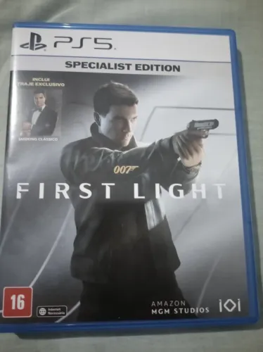 007 FIRST LIGHT PS5 ( MÍDIA FÍSICA)
