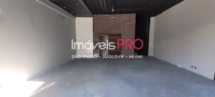 Ponto comercial em Moema com 200m² em rua bem movimentada