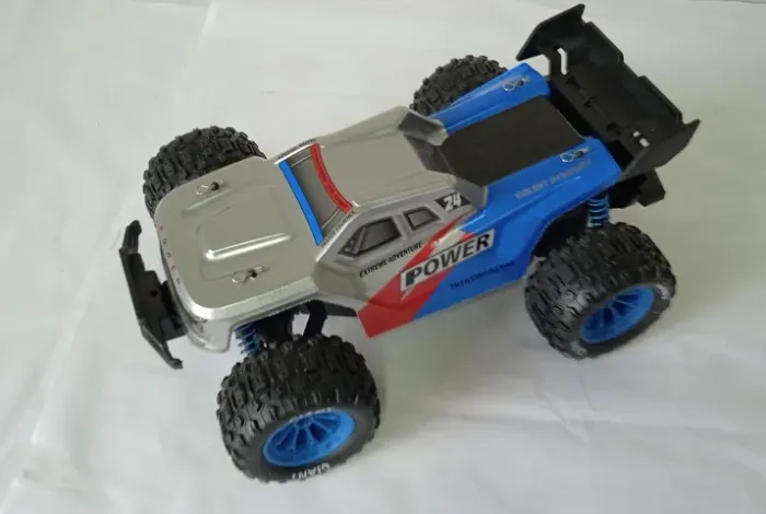 Auto Modelo R/C Buggy 4x2 Off Road Racing Truck 1:16