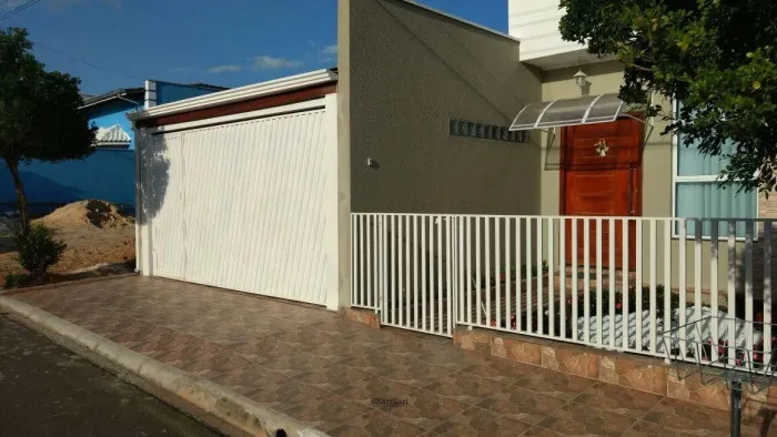 Casa com 2 dormitórios à venda, 200 m² por R$ 689.000 - Jardim Sartorelli - Iperó/SP