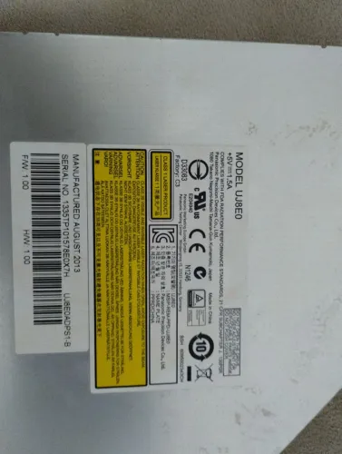 Leitor de DVD/CD Panasonic Modelo UJ8E0