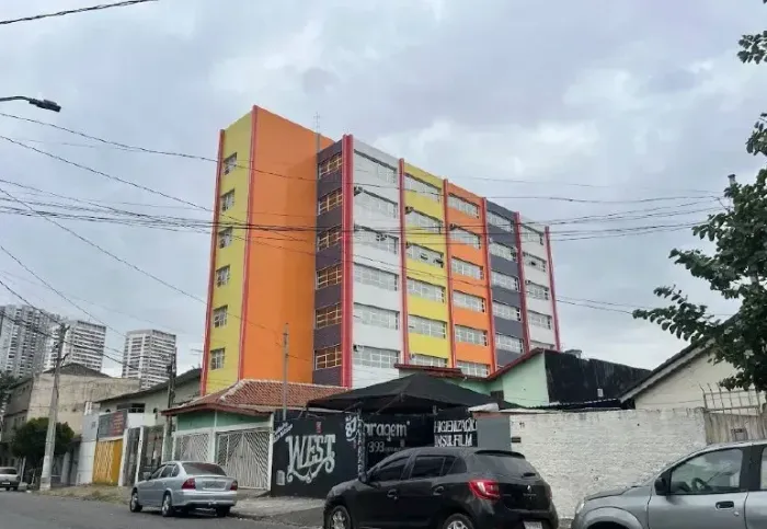 Prédio - Presidente Altino - 1.700m²