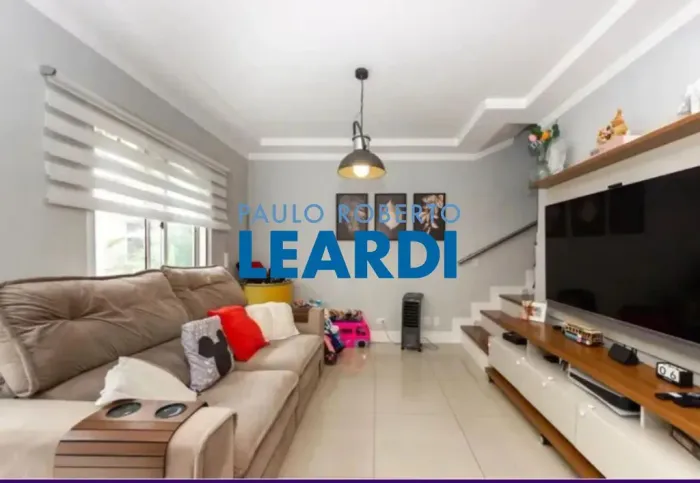 CASA EM CONDOMÍNIO - CIDADE ADEMAR - SP