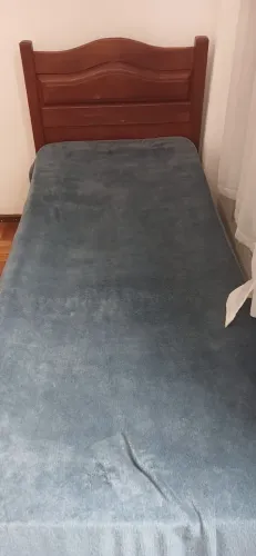 Cama de solteiro com colchão