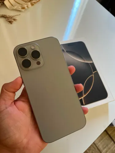 iPhone 16 Pro Max 256GB com Caixa Aceito Troca/Vendo
