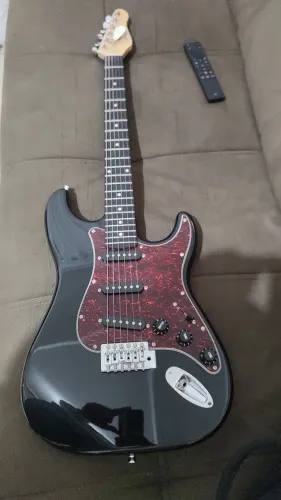 Guitarra Giannini