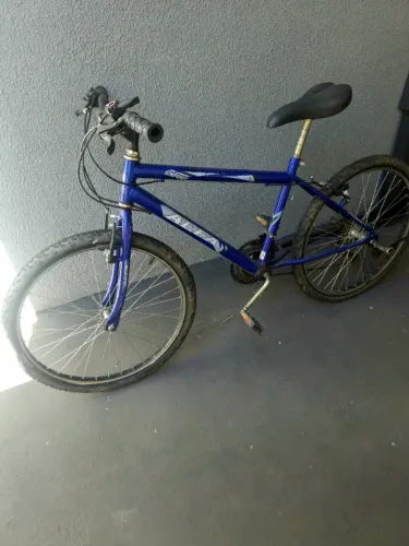 Bicicleta aro24 com marcha 