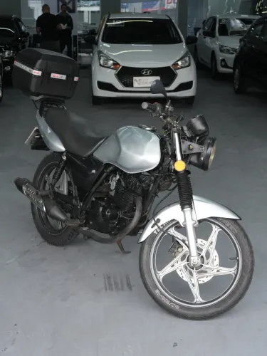 EN 125 YES PRATA 2008/2009
