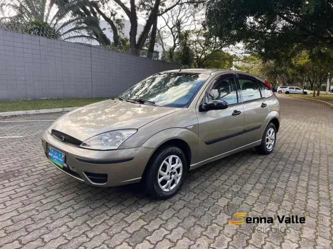 Ford Focus 1.6 S/se/se Plus Flex 8v/16v 5P 2004