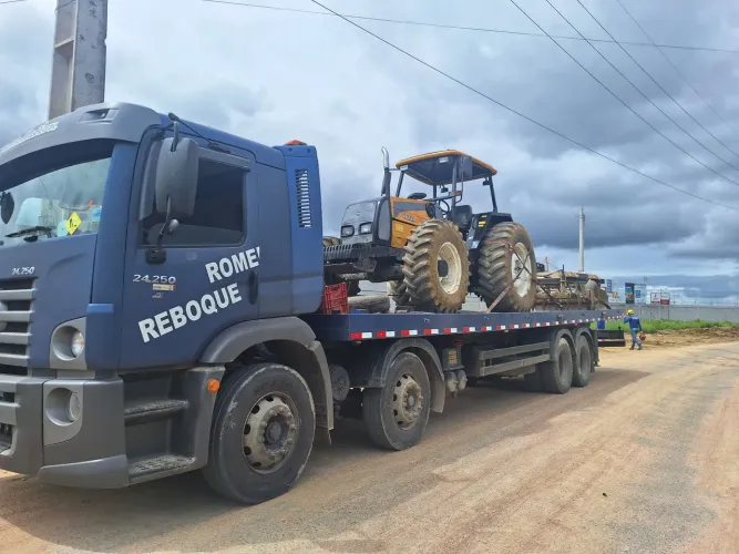 Vw 24-250 BITRUCK COM PLATAFORMA HIDRÁULICA