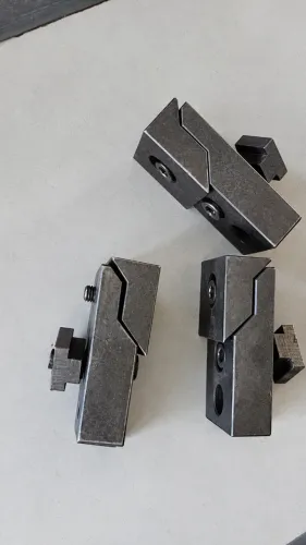 Grampo de fixação lateral para mesa fresadora
