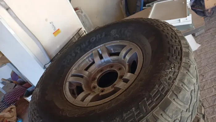 Rodas f250 2 pneus novos 2 meia vida 315 r16 75