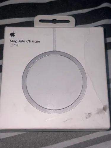 Vende-se um MAGSAFE CHARGER (2MT)