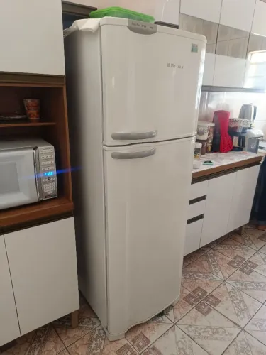 Refrigerador Electrolux Frostfree Branco