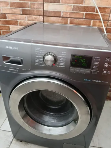 Máquina lava e seca