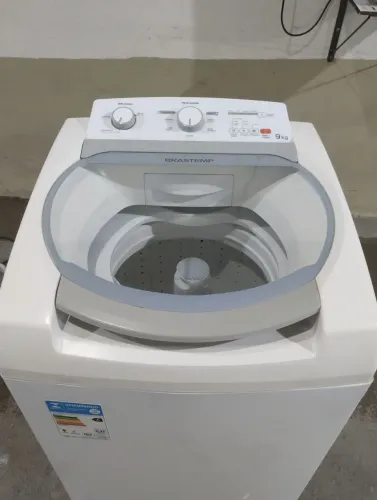máquina de lavar Brastemp de 9 kilos Seme nova
