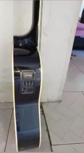 Violão eletroacústico