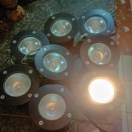 Luminária inteligente de embutir para piso 90 reais cadas slim