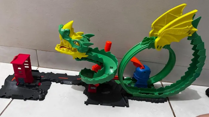Hot Wheels Dragon Drive Firefight