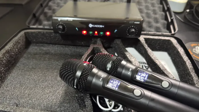 Microfone Sem Fio Kadosh K-412M Dinâmico UHF
