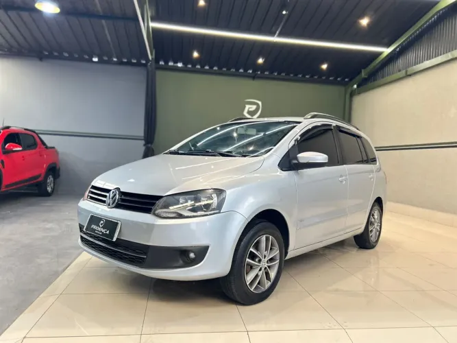 Volkswagen Spacefox 1.6/ 1.6 Trend Total Flex 8V 5P 2013