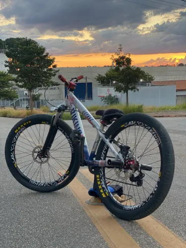 Bike VikingX troco por iPhone 