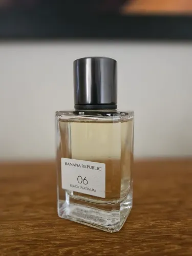 Perfume Banana Republic 06 Black Platinum 75 mL