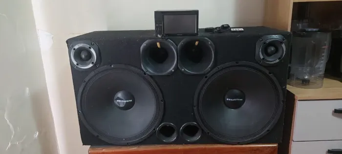 Caixa de som completa