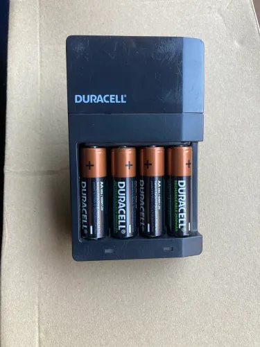 Carregador Pilhas Duracell AA/AAA