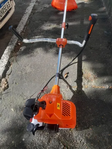 Vendo uma rocadeira gasolina nova barato nunca foi usada moto 75 cilindrada 