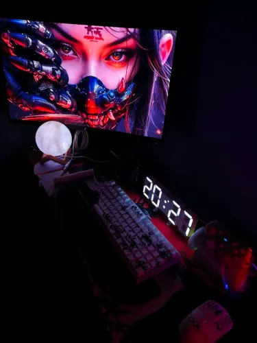 Monitor Gamer SuperFrame Precision 27" Curvo QHD 2K 180Hz 1ms (Impecável)