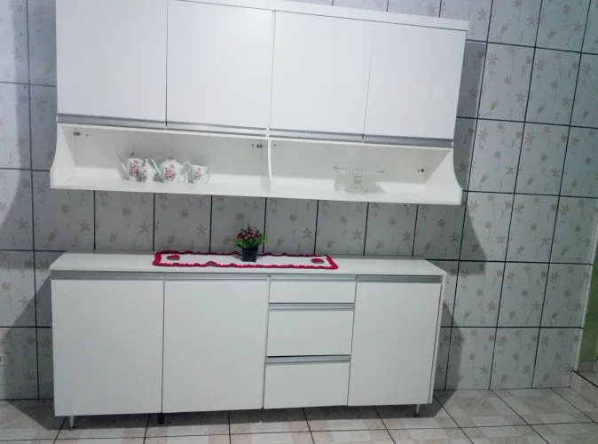 Armário de cozinha Aparti de $350