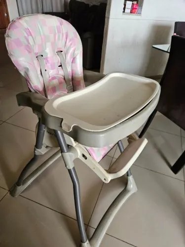 Cadeira de alimentação