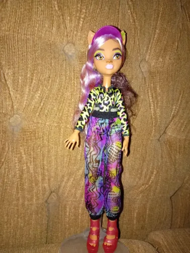 Monster high Clawdeen praia