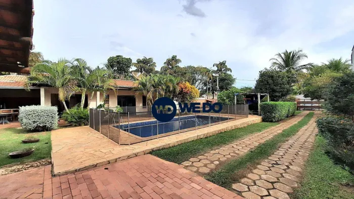 Chácara com 4 dormitórios e 1132 m² no Cond. Portal dos Nobres - Americana/SP
